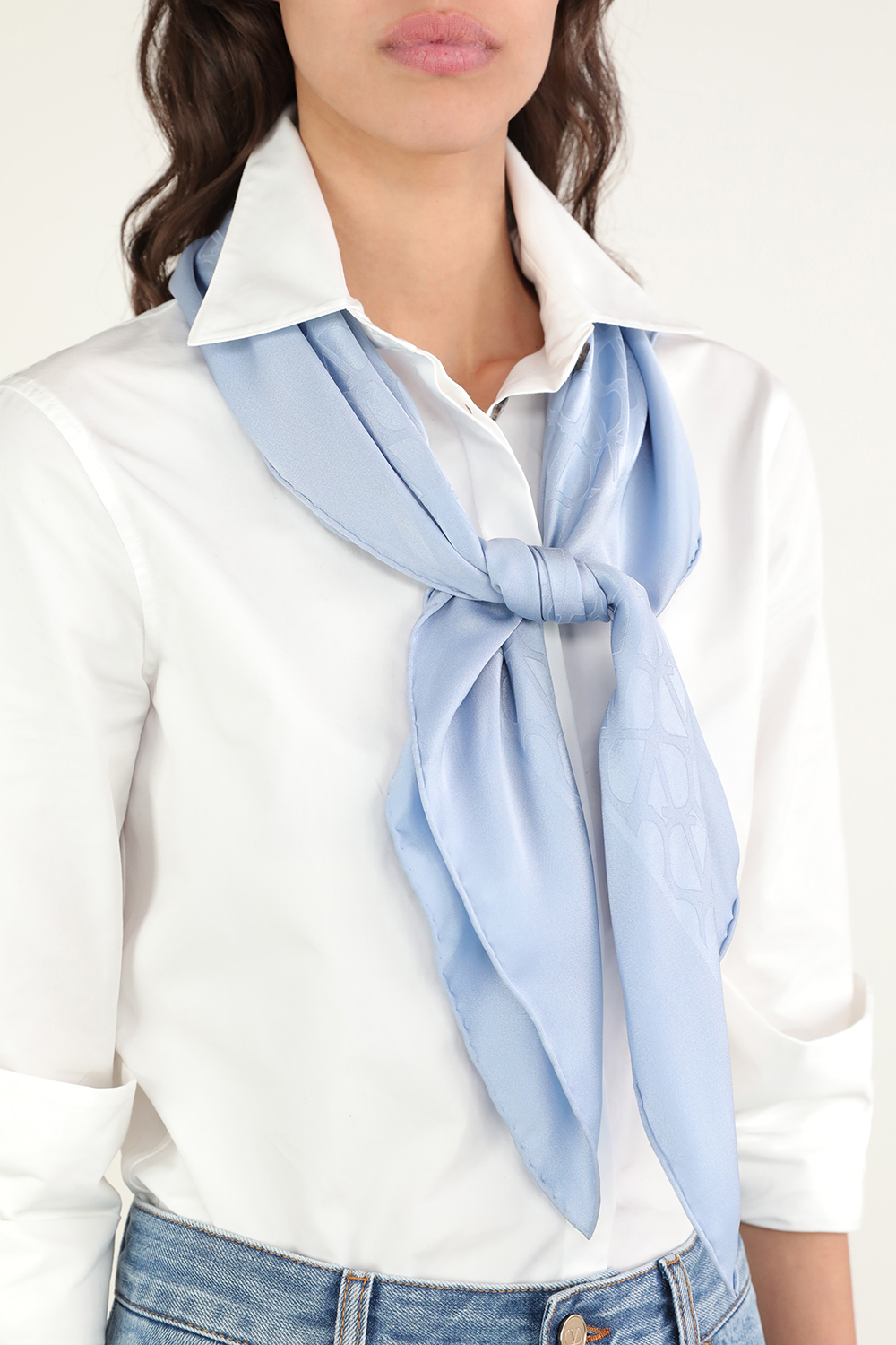 תמונת כל הלוק של מטפחת